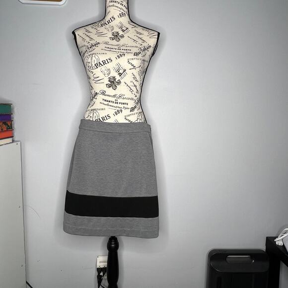 LOFT SIZE 8 Gray Jersey Knit Black Stripe Side Zip A-Line Short Skirt - Picture 9 of 9